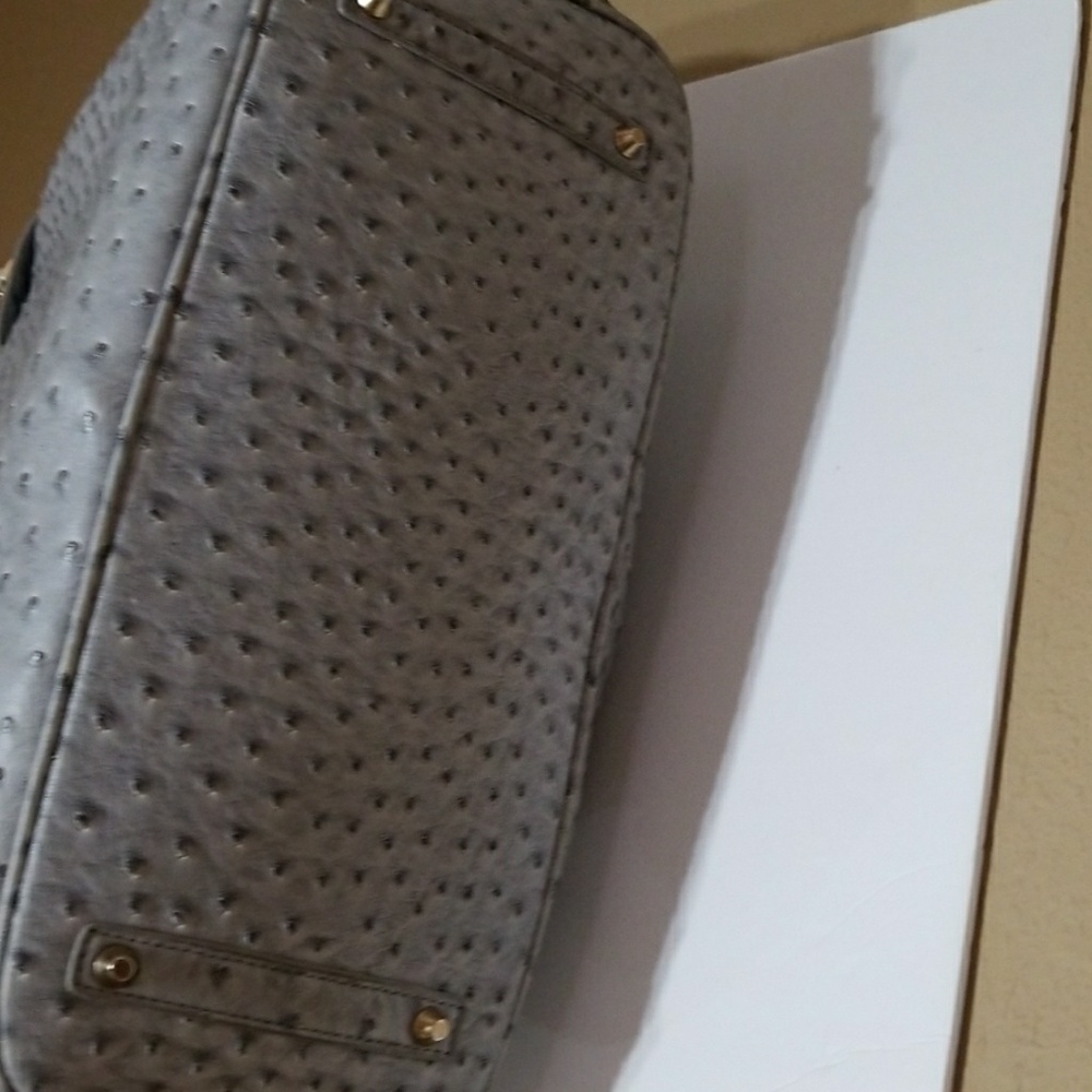 Large handbag - Picture 8 of 8